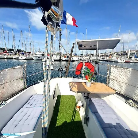 Botel Alta Mar, Nuit Insolite Sur L'eau