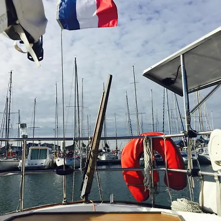 Alta Mar, Nuit Insolite Sur L'eau Botel *