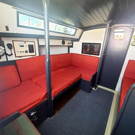Alta Mar, Nuit Insolite Sur L'eau Botel Boulogne-sur-Mer